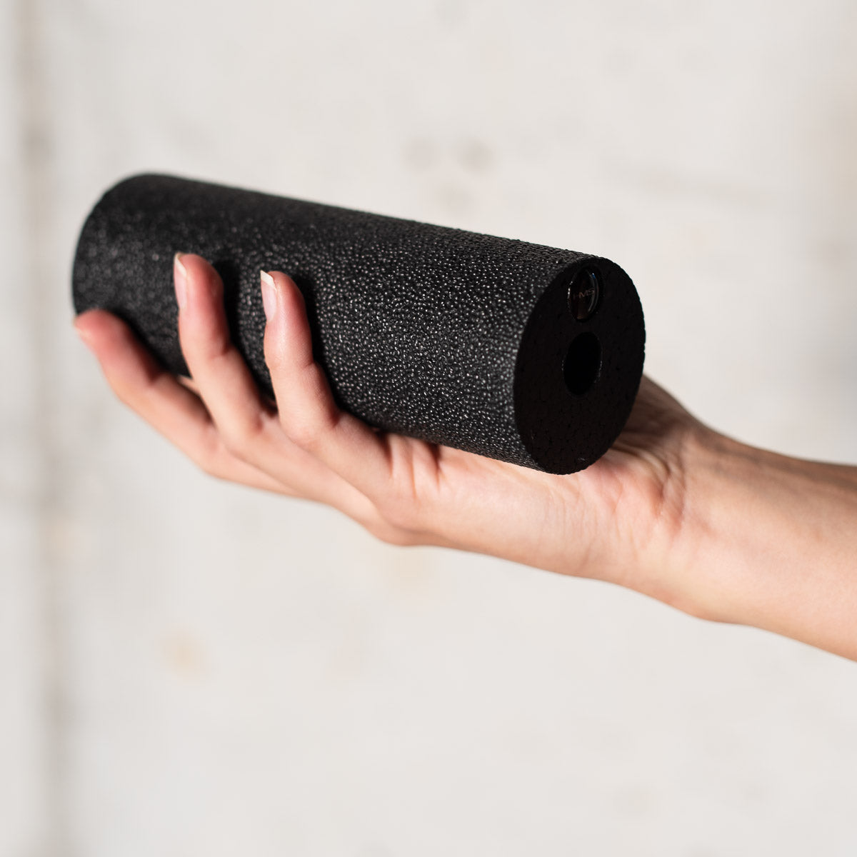 Black 15cm wałek/roller fitness FS116 Hms
