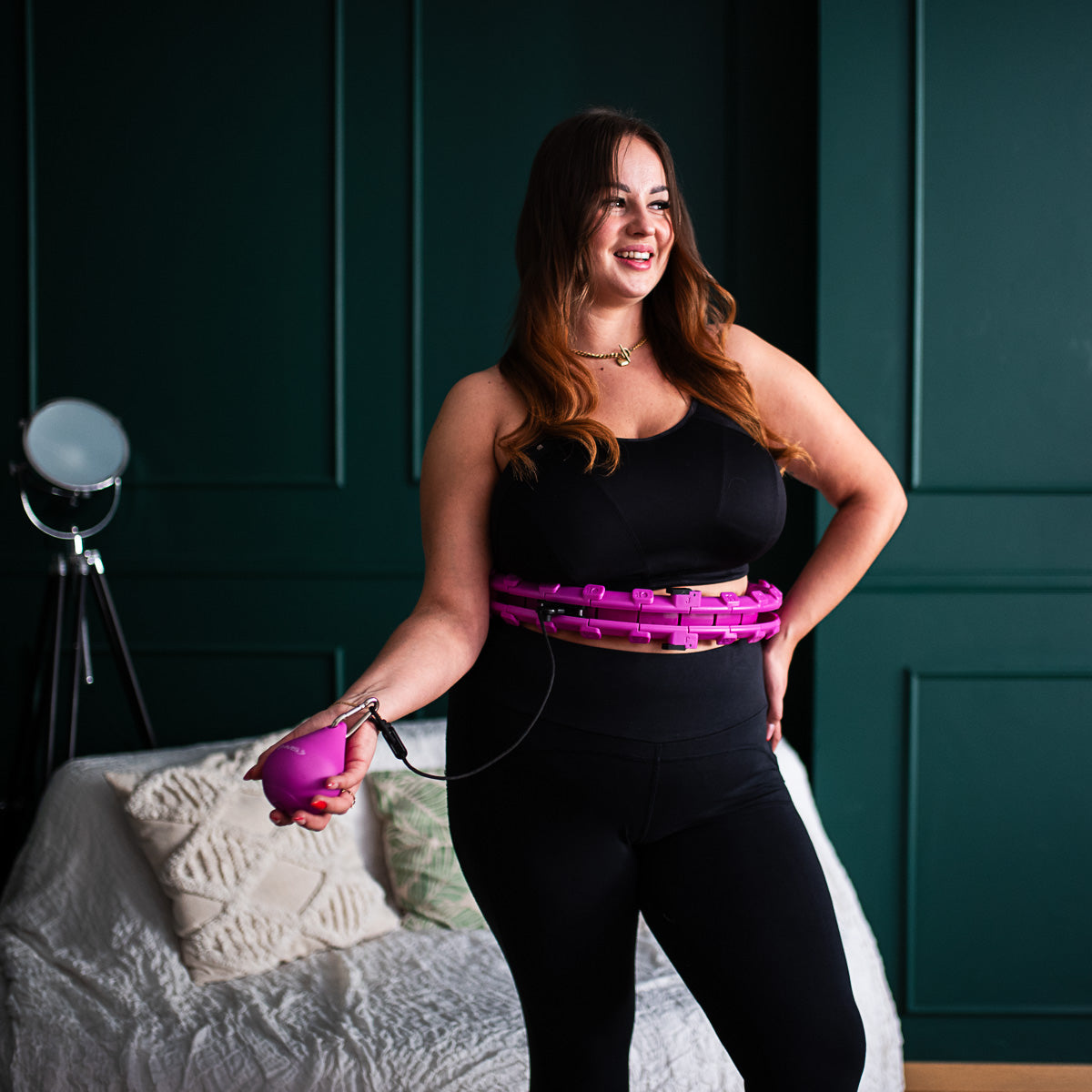 Zestaw hula hop hhw12 violet z wypustkami i obciążnikiem + pas br163 black plus size Hms